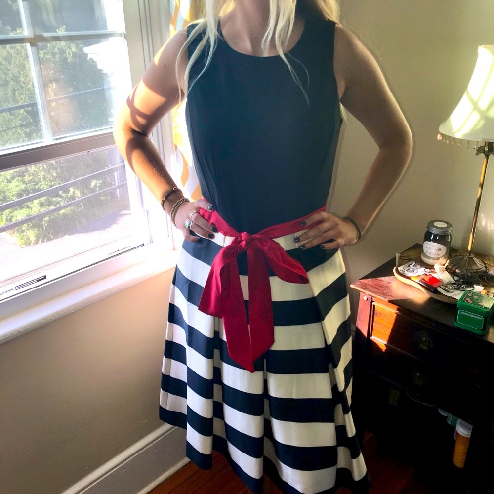 Adorable dress with bow